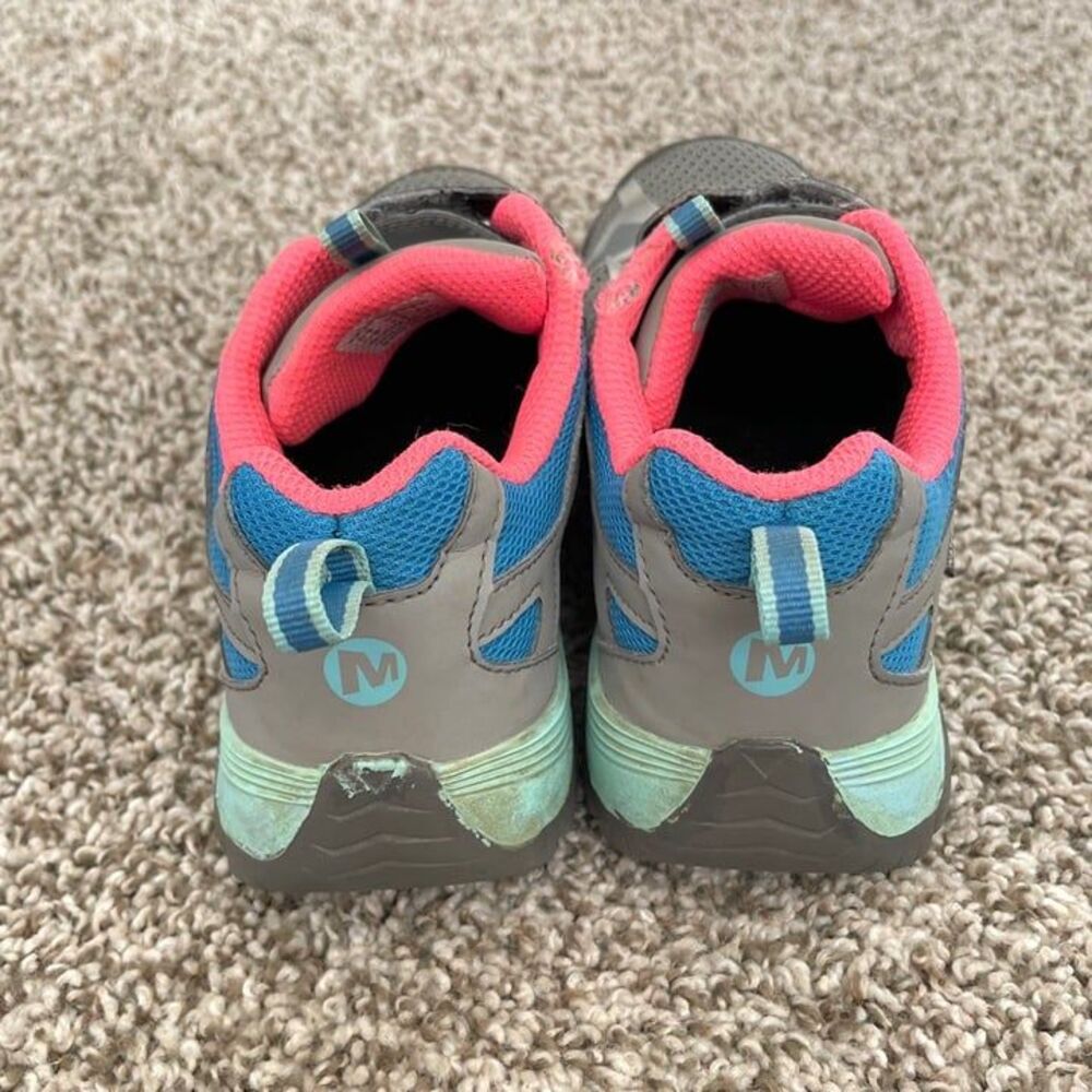 Size 2.5 / Girls Merrell Sneakers - Picture 5 of 9
